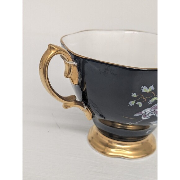 ROYAL ALBERT ORIENTAL TEA CUP SAUCER CHINOISERIE PAGODA HORSES BLACK GOLD *READ* - Picture 4 of 9